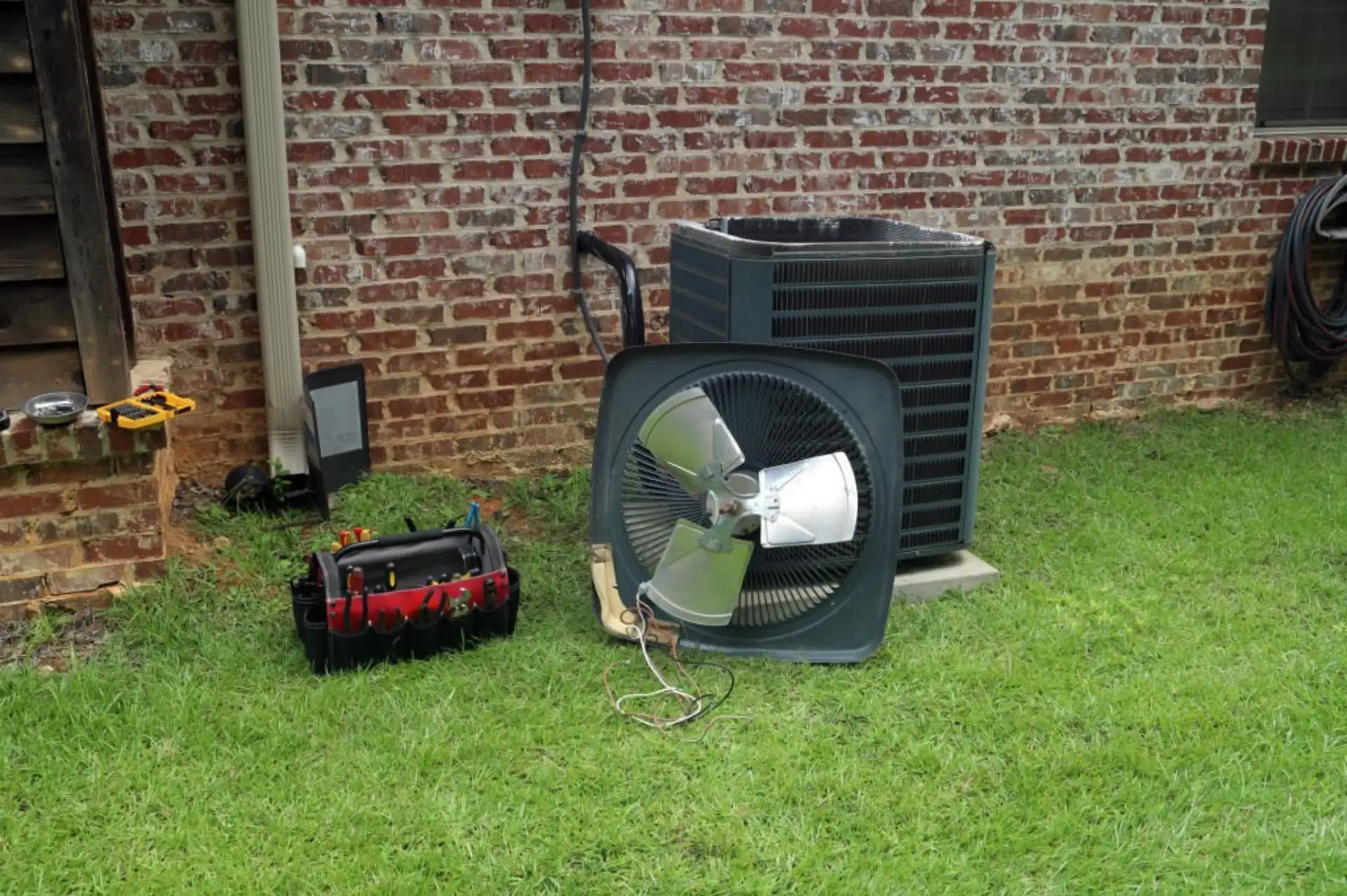 common air conditioning problems louisiana clean condenser coils